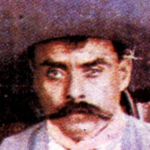 Zapata antes de la visita de Villa en Xochimilco La IustraciA?n Semanal, dciembre 1914 (300x300)